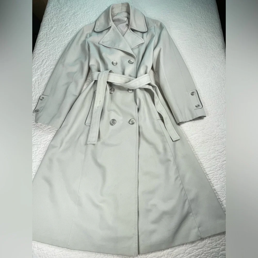 🔥Vintage Forecaster Of Boston Double Breasted Pale Gray Midi Length Trench Coat - Picture 8 of 15